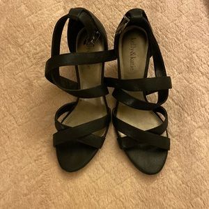 7.5 kelly&katie black strappy sandals